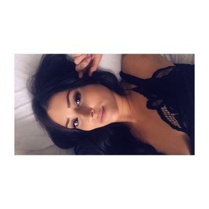 Meet your Posher, Caitlyn